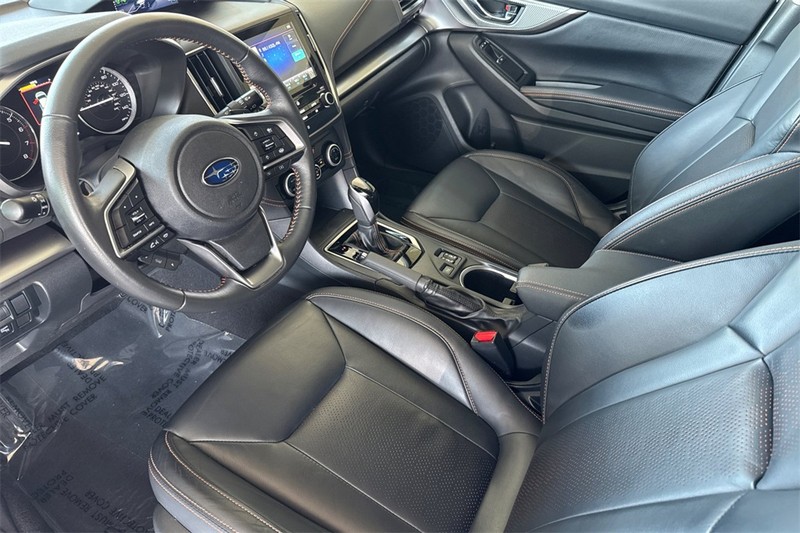 Subaru Crosstrek Vehicle Full-screen Gallery Image 10