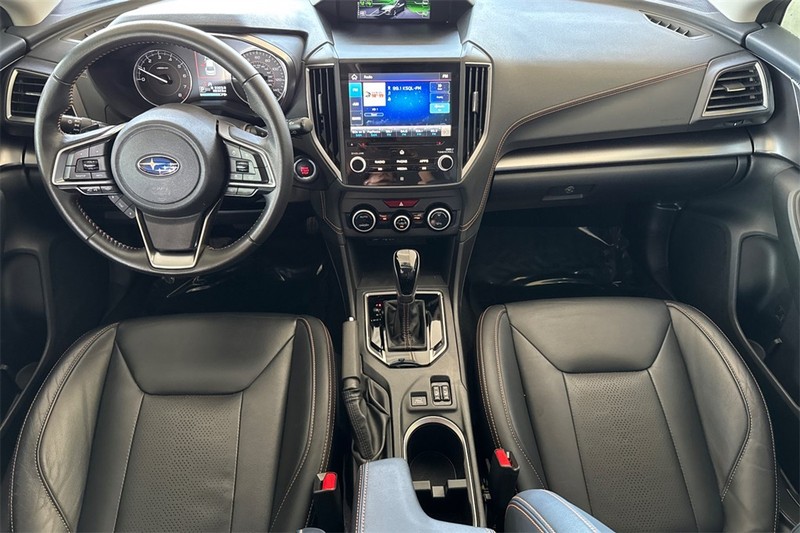 Subaru Crosstrek Vehicle Full-screen Gallery Image 13
