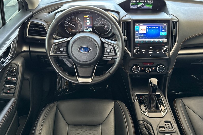 Subaru Crosstrek Vehicle Full-screen Gallery Image 14