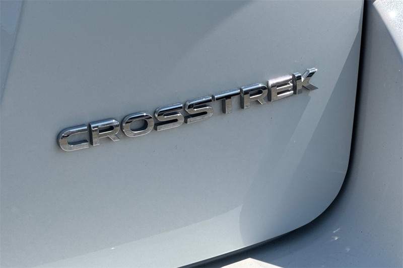 Subaru Crosstrek Vehicle Full-screen Gallery Image 26