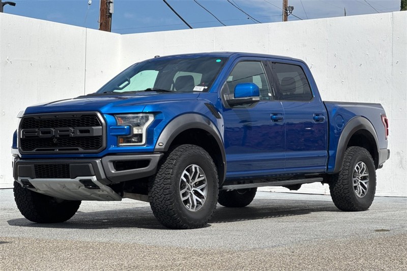 Ford F-150 Vehicle Full-screen Gallery Image 08