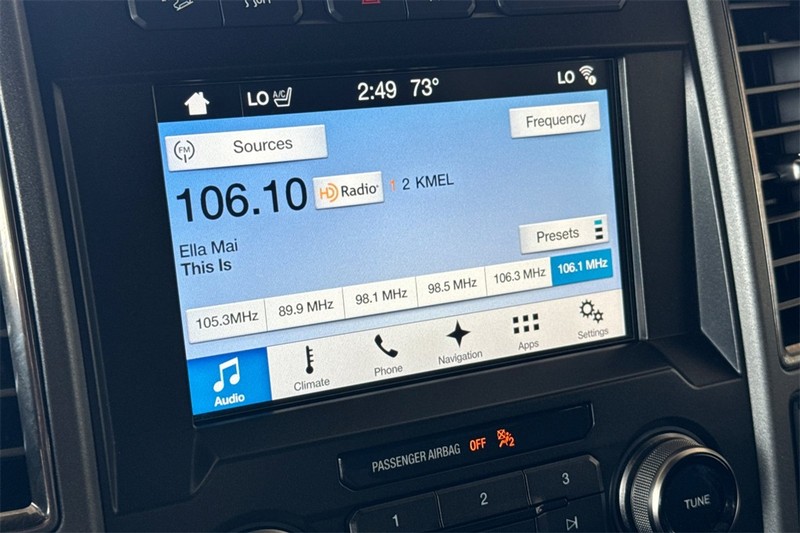 Ford F-150 Vehicle Full-screen Gallery Image 17