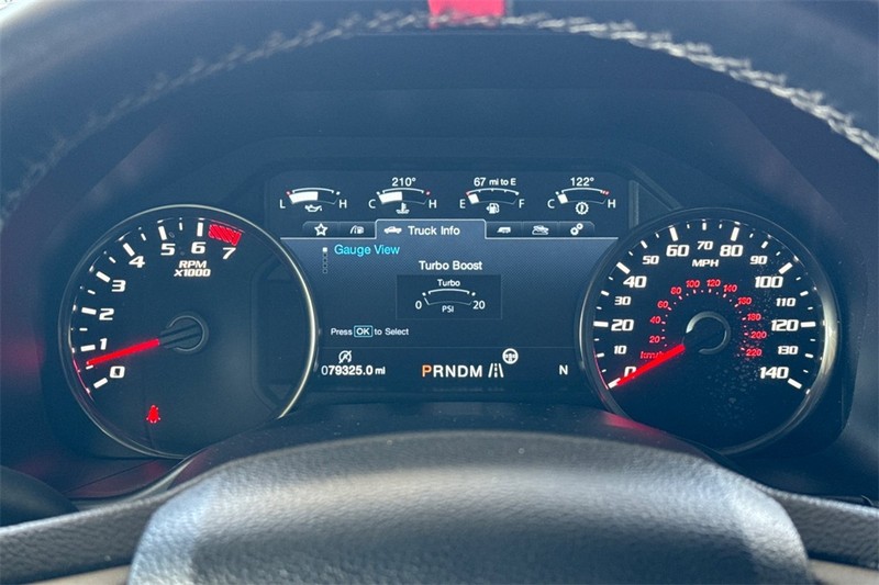 Ford F-150 Vehicle Full-screen Gallery Image 24