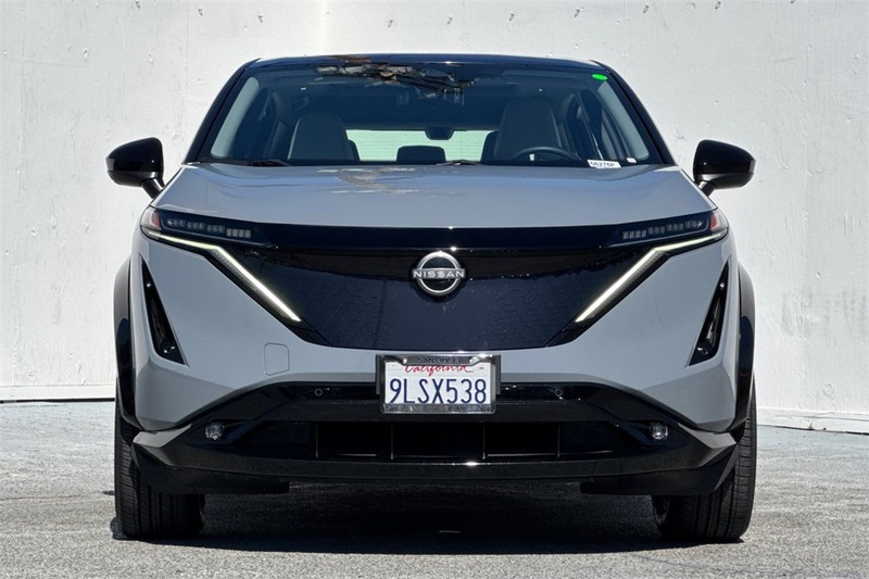 Nissan ARIYA Vehicle Full-screen Gallery Image 09