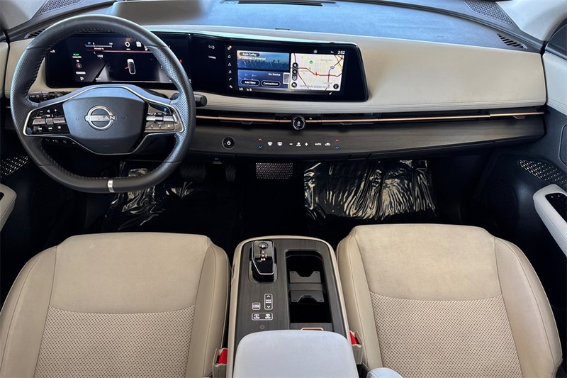 Nissan ARIYA Vehicle Full-screen Gallery Image 13