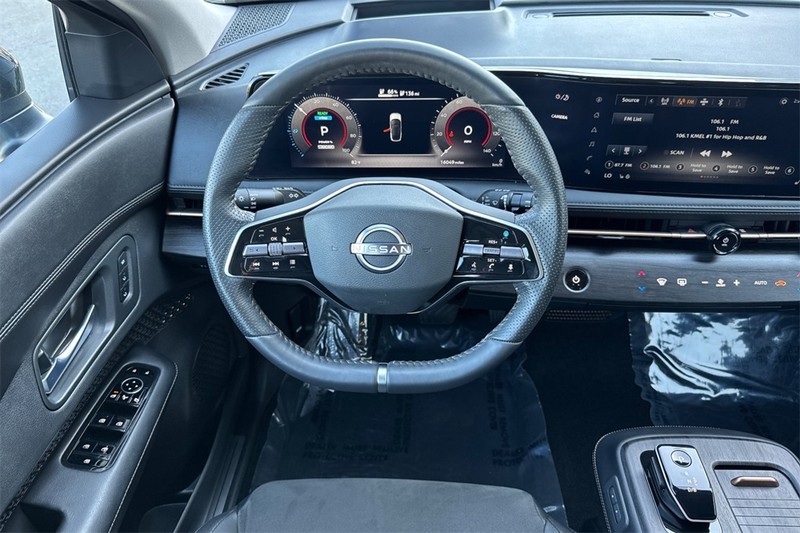 Nissan ARIYA Vehicle Full-screen Gallery Image 14