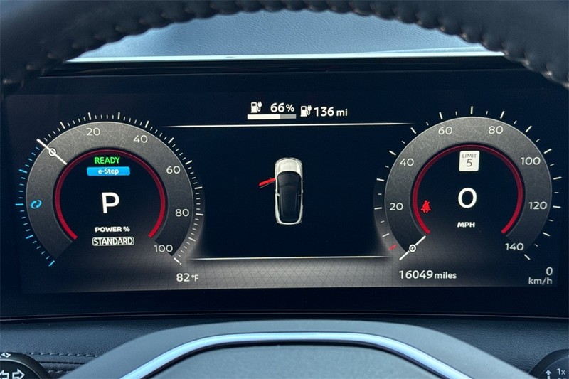 Nissan ARIYA Vehicle Full-screen Gallery Image 23