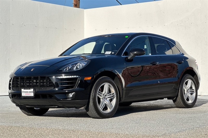 Porsche Macan Vehicle Full-screen Gallery Image 08