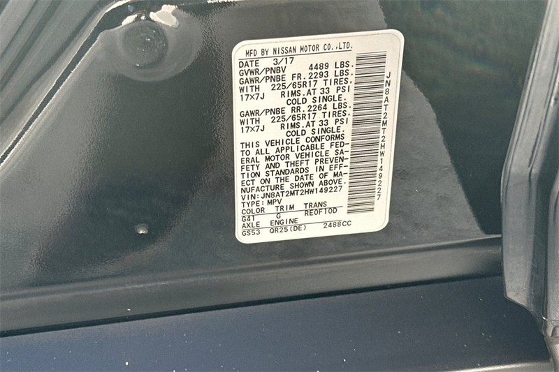 Nissan Rogue Vehicle Full-screen Gallery Image 27