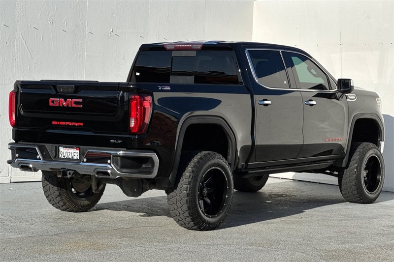 GMC Sierra 1500 Vehicle Full-screen Gallery Image 04