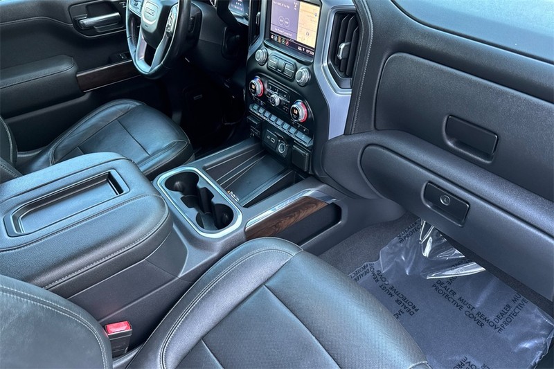 GMC Sierra 1500 Vehicle Full-screen Gallery Image 15