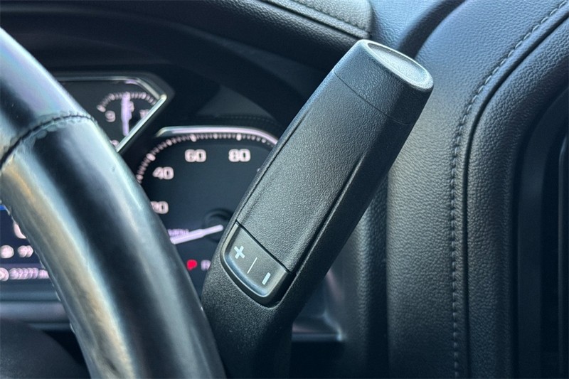 GMC Sierra 1500 Vehicle Full-screen Gallery Image 20