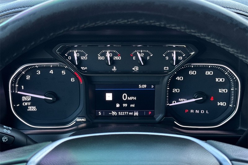 GMC Sierra 1500 Vehicle Full-screen Gallery Image 23