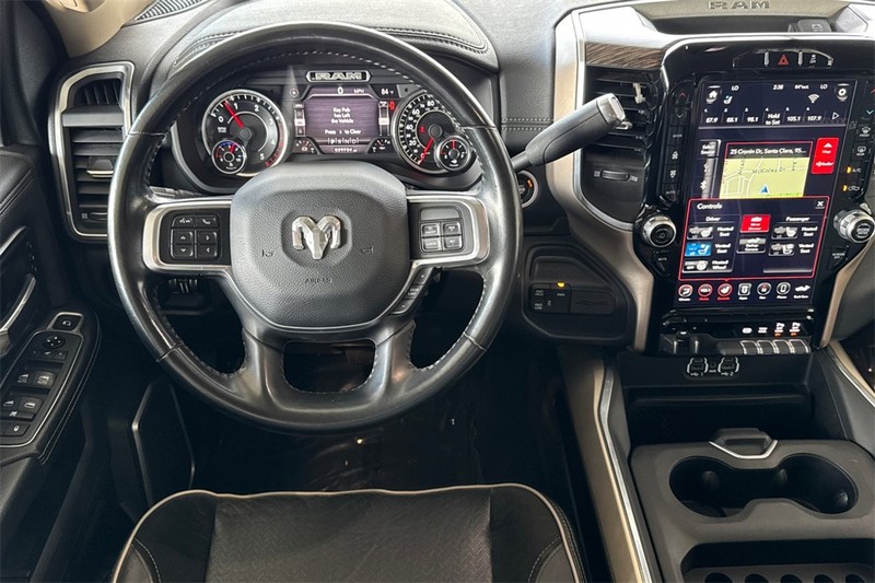 Ram 3500 Vehicle Full-screen Gallery Image 14