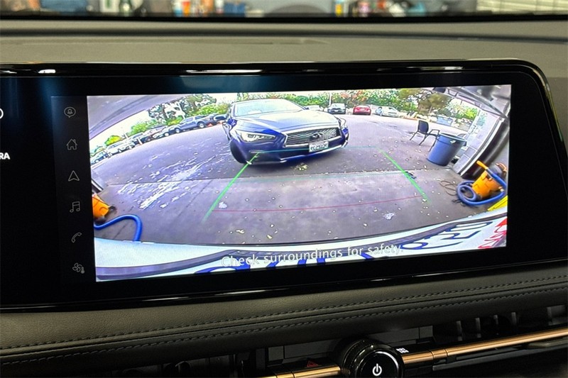 Nissan ARIYA Vehicle Full-screen Gallery Image 19