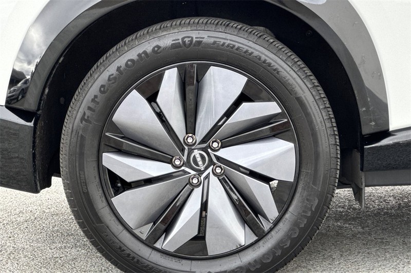 Nissan ARIYA Vehicle Full-screen Gallery Image 26