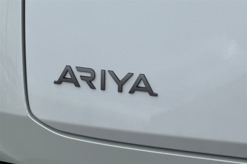 Nissan ARIYA Vehicle Full-screen Gallery Image 27
