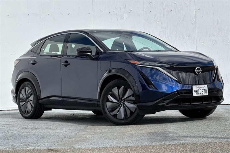 Nissan Ariya Vehicle Full-screen Gallery Image 02