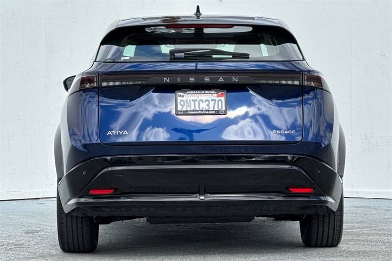 Nissan Ariya Vehicle Full-screen Gallery Image 05