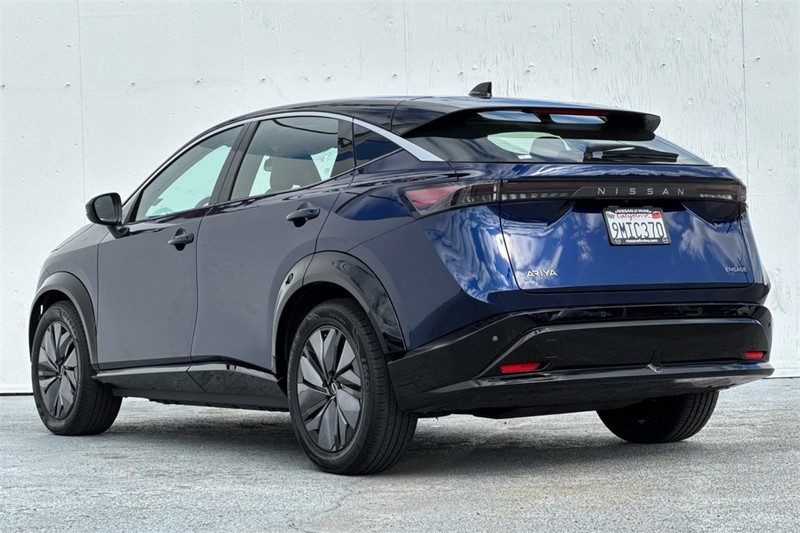 Nissan Ariya Vehicle Full-screen Gallery Image 06