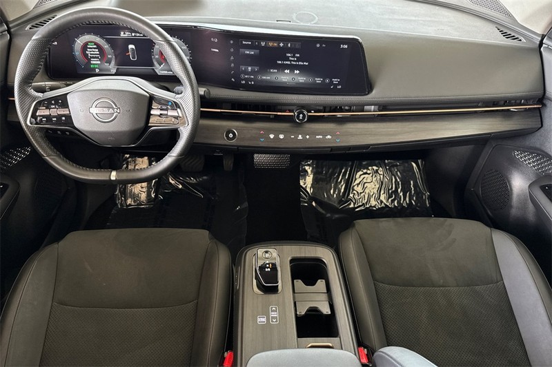 Nissan Ariya Vehicle Full-screen Gallery Image 13