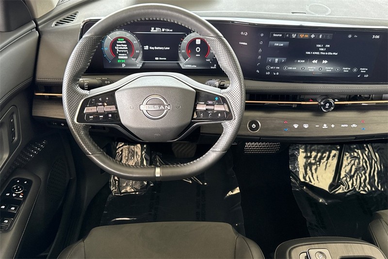 Nissan Ariya Vehicle Full-screen Gallery Image 14