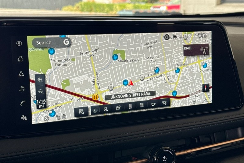 Nissan Ariya Vehicle Full-screen Gallery Image 18