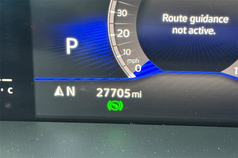 Volkswagen Tiguan Vehicle Full-screen Gallery Image 24