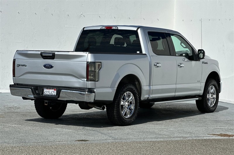 Ford F-150 Vehicle Full-screen Gallery Image 04