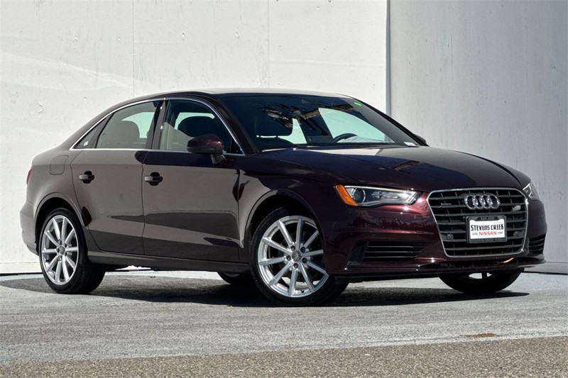 Audi A3 Vehicle Full-screen Gallery Image 02