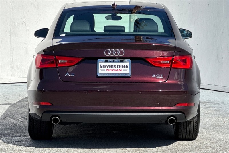 Audi A3 Vehicle Full-screen Gallery Image 05