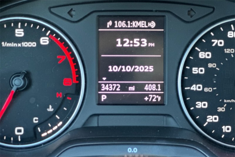 Audi A3 Vehicle Full-screen Gallery Image 24