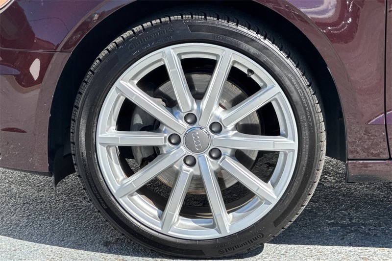 Audi A3 Vehicle Full-screen Gallery Image 25