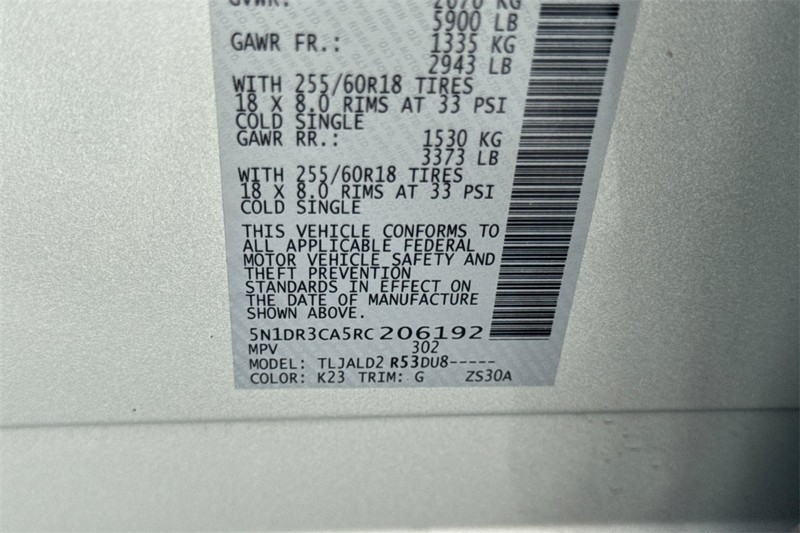 Nissan Pathfinder Vehicle Full-screen Gallery Image 31