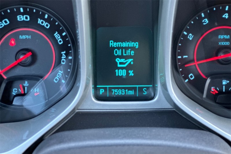 Chevrolet Camaro Vehicle Full-screen Gallery Image 22