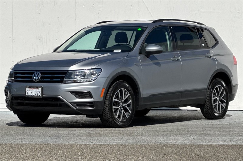 Volkswagen Tiguan Vehicle Full-screen Gallery Image 08