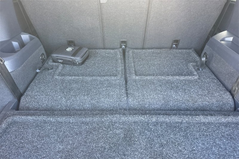 Volkswagen Tiguan Vehicle Full-screen Gallery Image 15