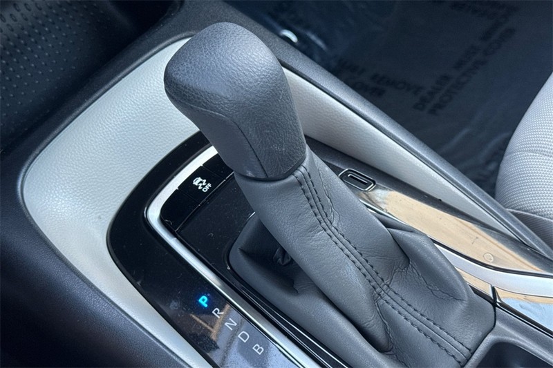 Toyota Corolla Vehicle Full-screen Gallery Image 20