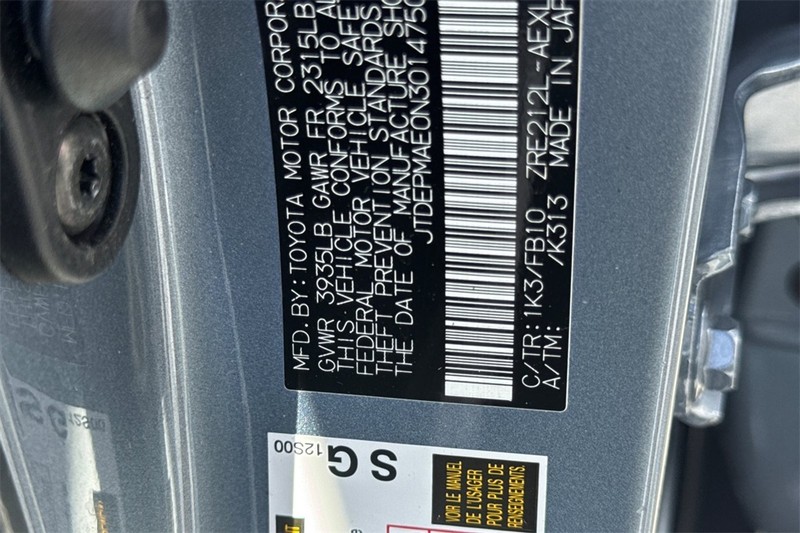 Toyota Corolla Vehicle Full-screen Gallery Image 26