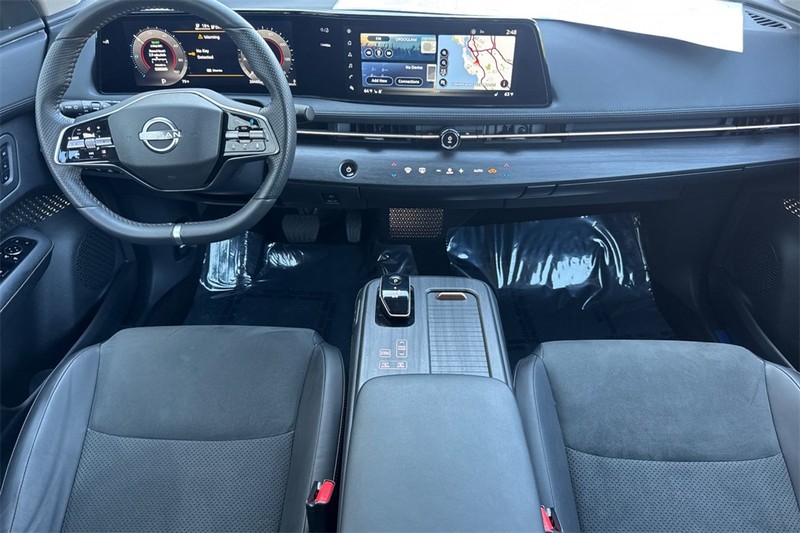 Nissan ARIYA Vehicle Full-screen Gallery Image 13