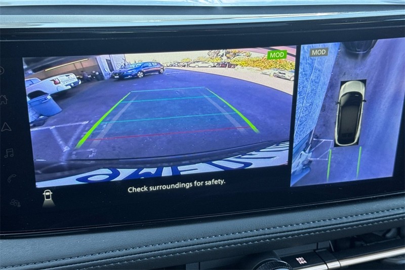 Nissan ARIYA Vehicle Full-screen Gallery Image 20