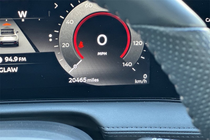 Nissan ARIYA Vehicle Full-screen Gallery Image 26