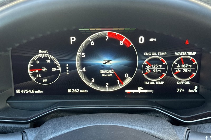 Nissan Z Vehicle Full-screen Gallery Image 23