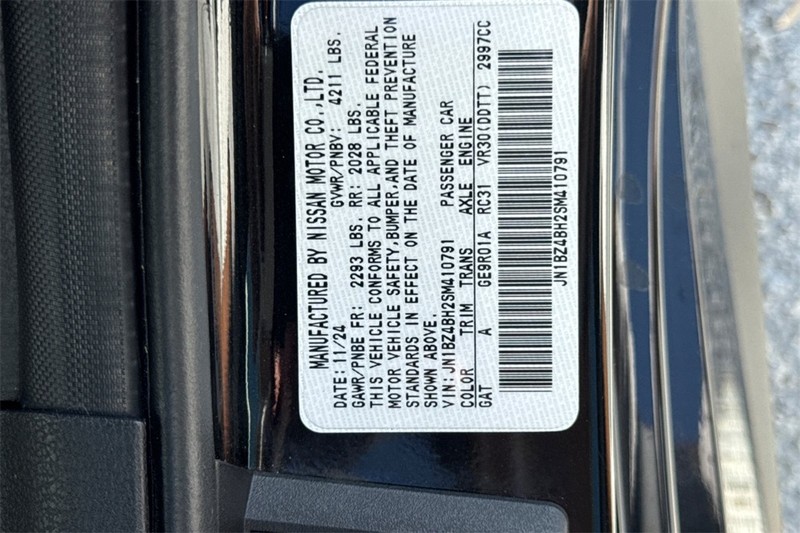 Nissan Z Vehicle Full-screen Gallery Image 27