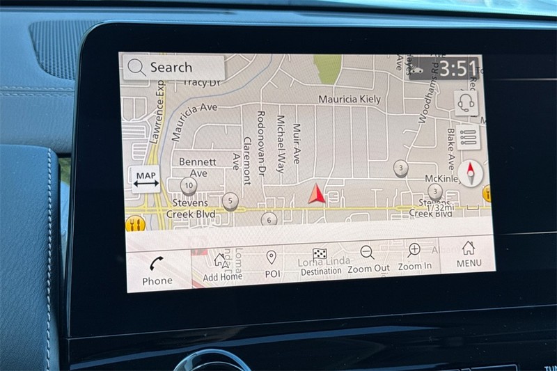 Nissan Armada Vehicle Full-screen Gallery Image 20