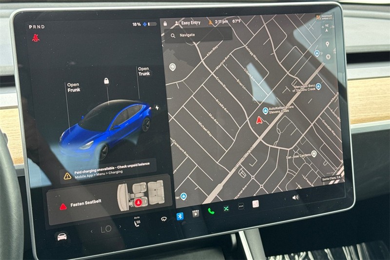 Tesla Model 3 Vehicle Full-screen Gallery Image 18