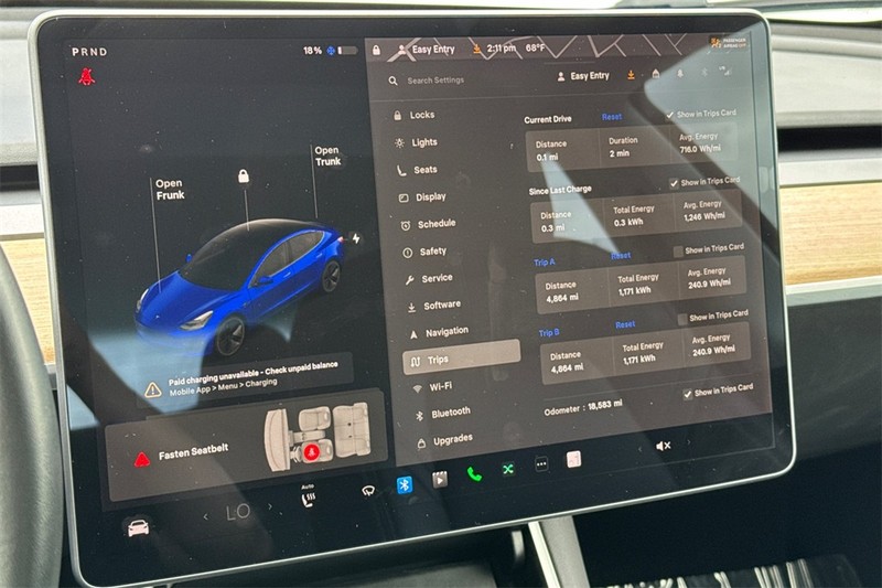 Tesla Model 3 Vehicle Full-screen Gallery Image 23