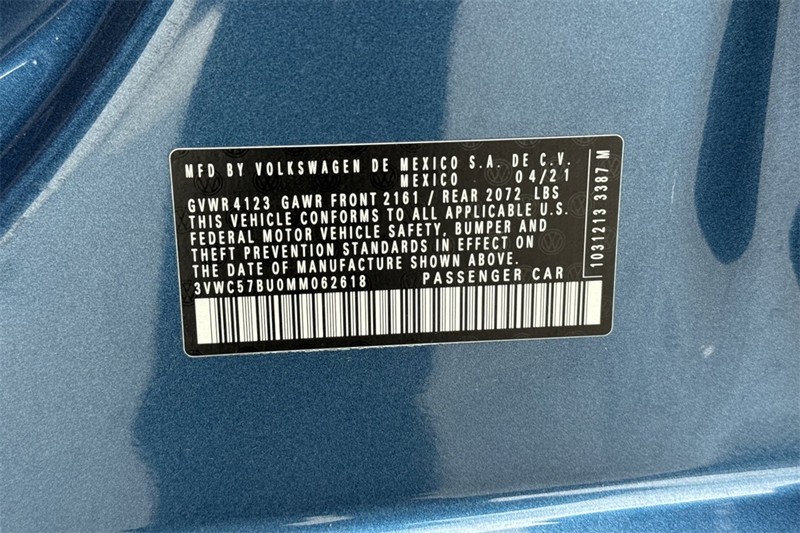 Volkswagen Jetta Vehicle Full-screen Gallery Image 26