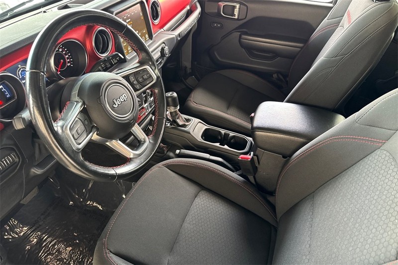 Jeep Wrangler Vehicle Full-screen Gallery Image 10