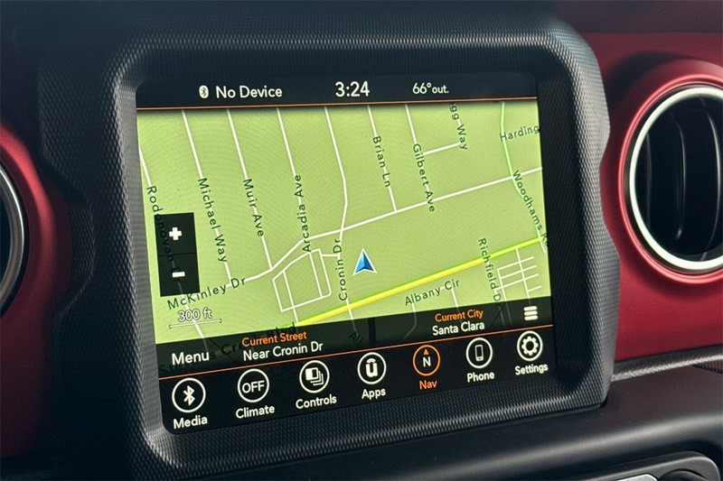 Jeep Wrangler Vehicle Full-screen Gallery Image 18